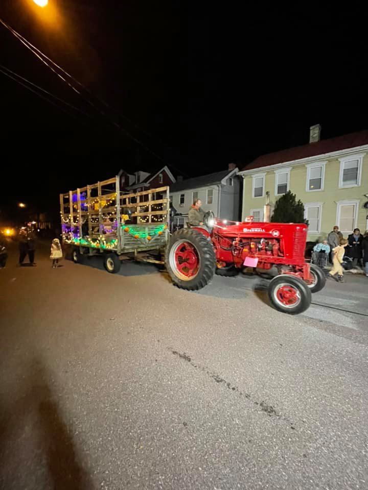 to the Newville Halloween Parade Newville Halloween